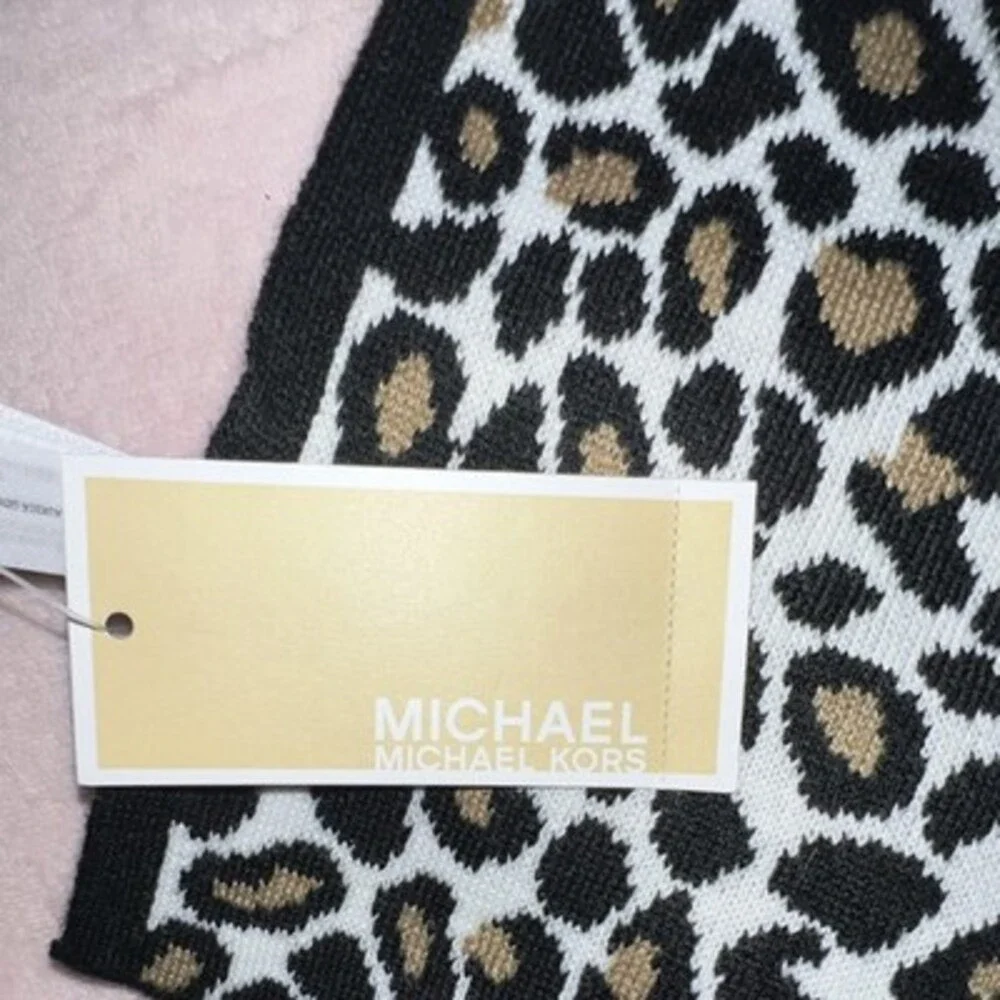 Michael Kors Womens Animal Print Knit Rectangle Scarf Logo Neck Warmer 74x12